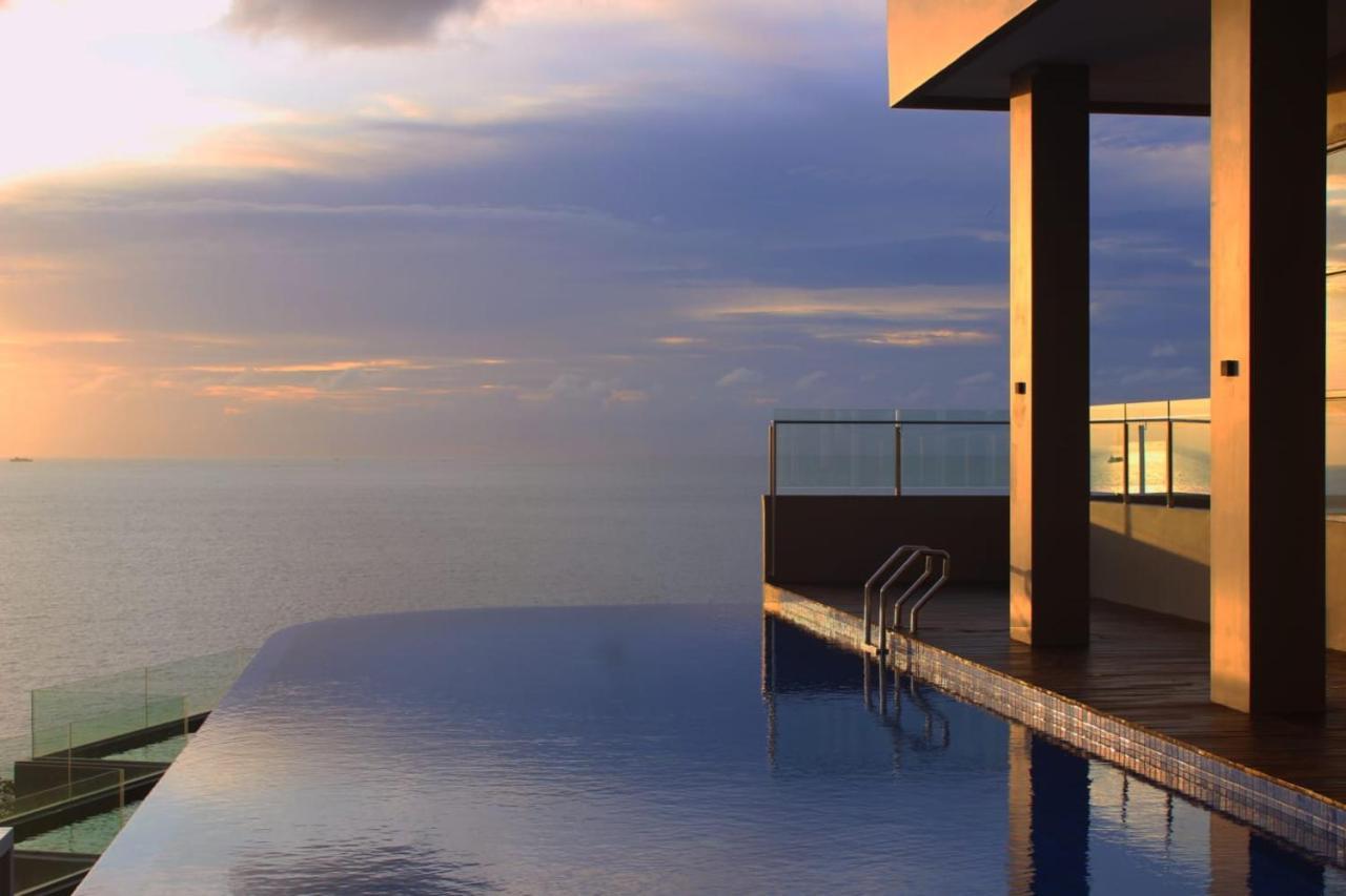 Golden Tulip Essential Belitung Hotel Tanjungpandan Kültér fotó
