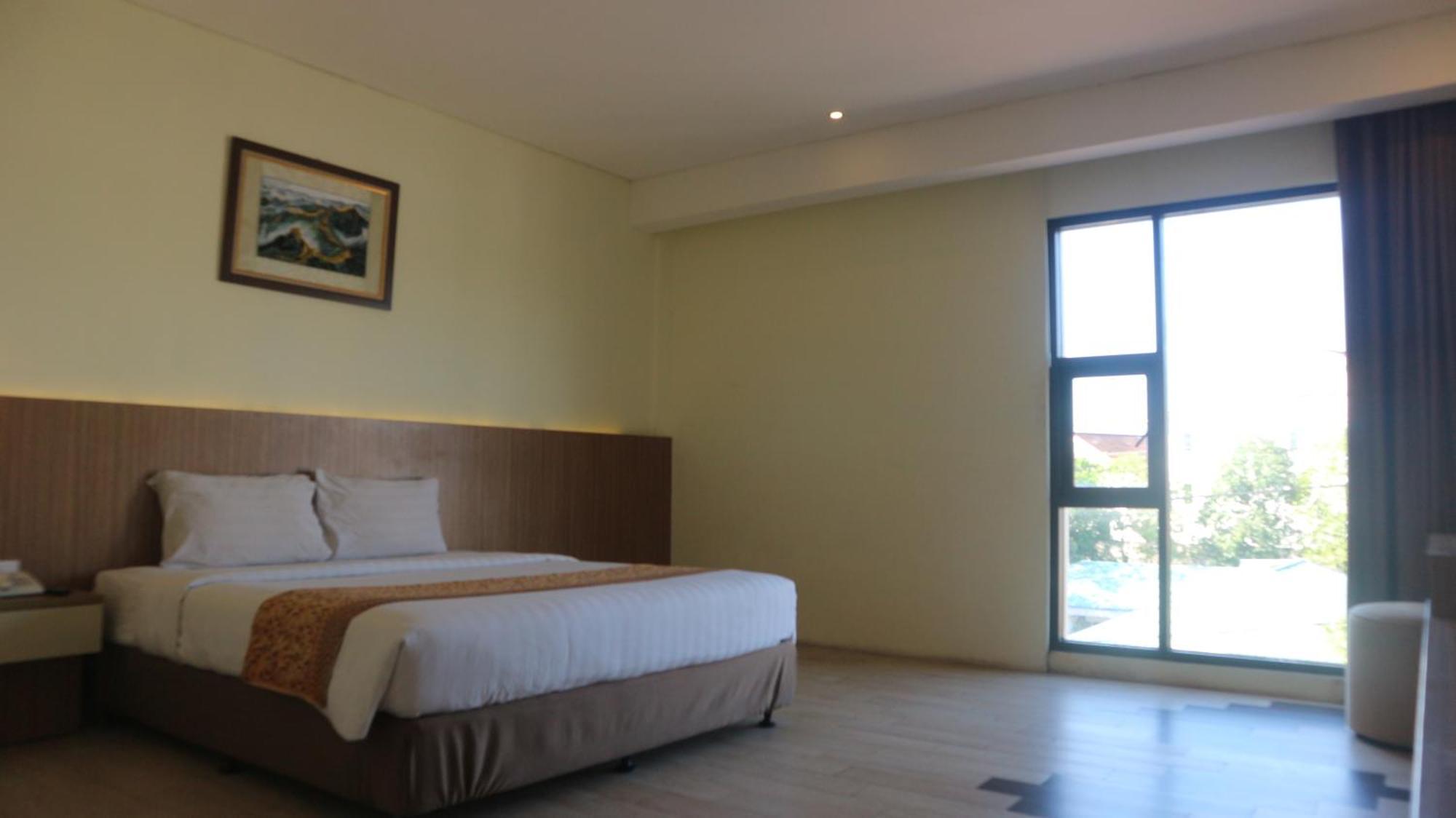 Golden Tulip Essential Belitung Hotel Tanjungpandan Kültér fotó