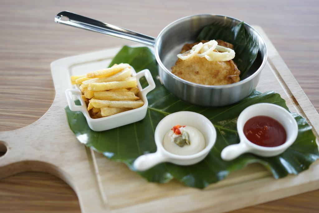 Golden Tulip Essential Belitung Hotel Tanjungpandan Kültér fotó